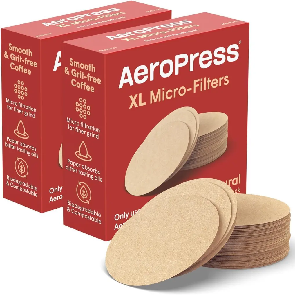 Pilha de filtros de café redondos de papel natural AeroPress XL