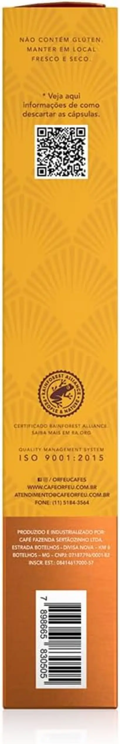 Cápsula de café Orfeu Bourbon Amarelo sendo inserida em máquina Nespresso
